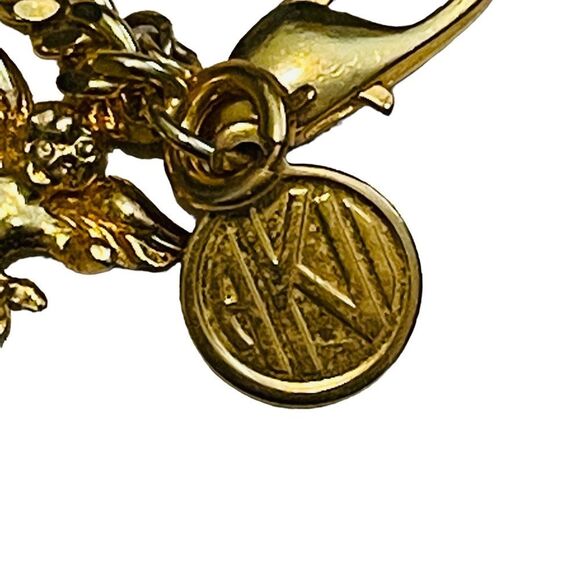 10/$25🦋 Gold Angel Charm Bracelet - Picture 3 of 15